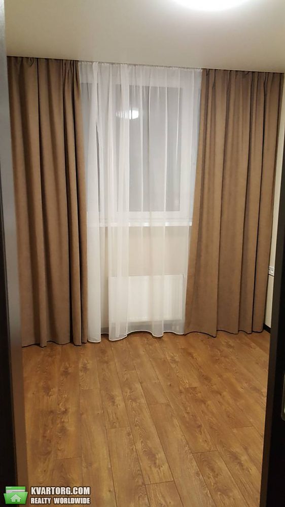Rent out 2-room apartment. Киев, Михаила Драгоманова ул. — photo 3