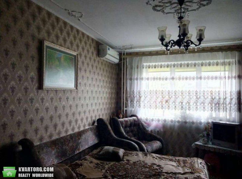 Sell 3-room apartment. Киев,  Героев Днепра — photo 1