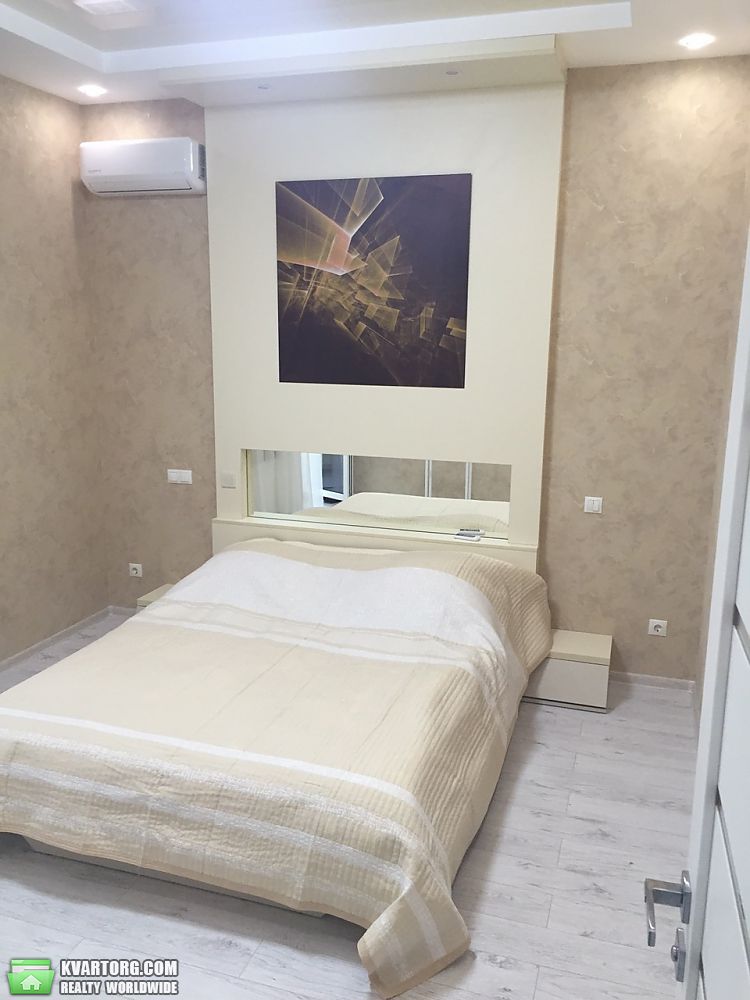 Sell 1-room apartment. Киев,  Вышгородская — photo 4
