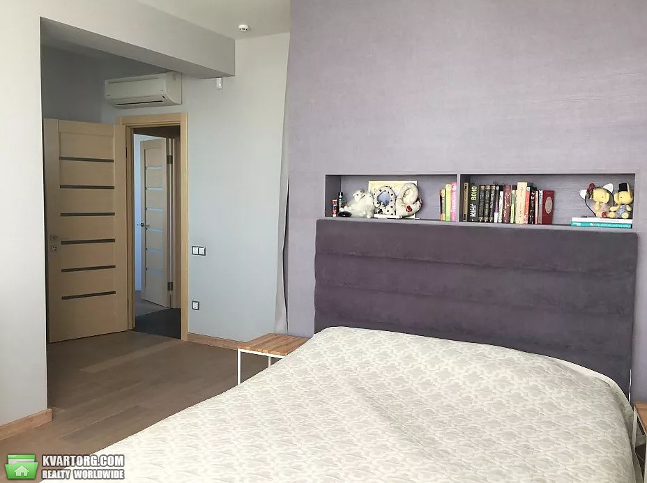 Rent out 3-room apartment. Киев,  Рижская — photo 6