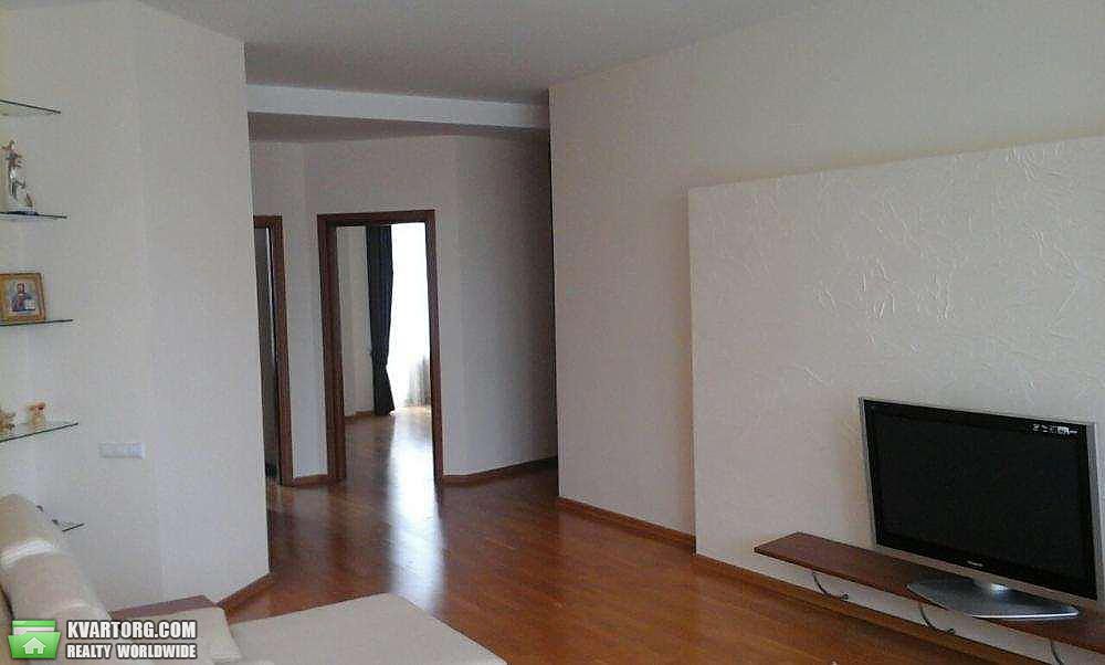 Rent out 3-room apartment. Киев,  Владимирская — photo 7