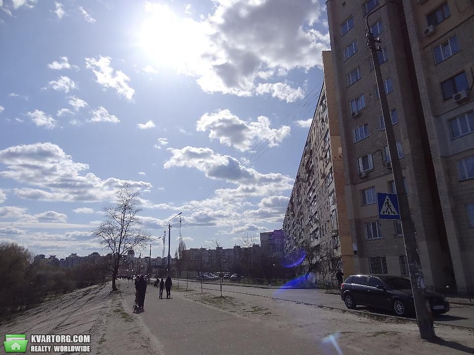 Sell 3-room apartment. Киев,  Приречная — photo 1