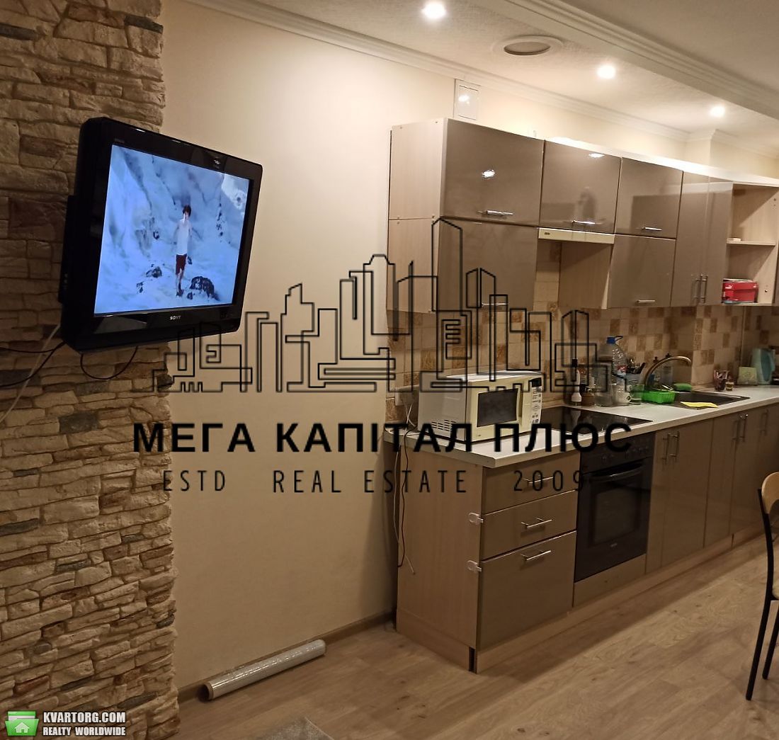 Rent out 1-room apartment. Киев, Верховинна — photo 4