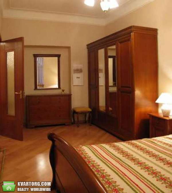 Rent out 3-room apartment. Киев,  Институтская — photo 6
