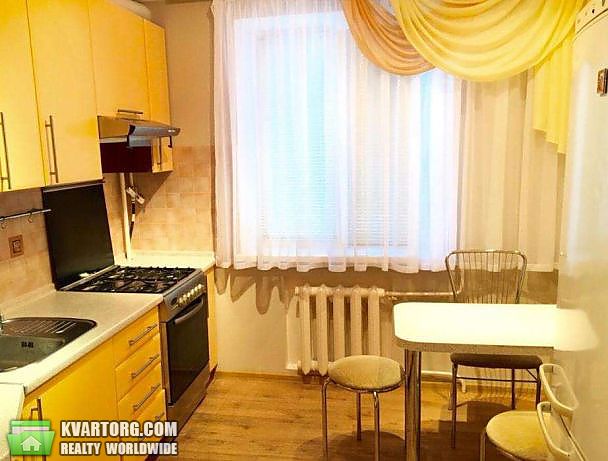 Rent out 3-room apartment. Киев,  Крушельницкой — photo 7