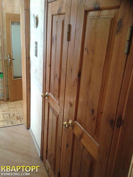 Rent out 2-room apartment. Киев, Полярная — photo 4