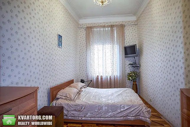 Rent out 2-room apartment. Киев,  Богдана Хмельницкого — photo 5