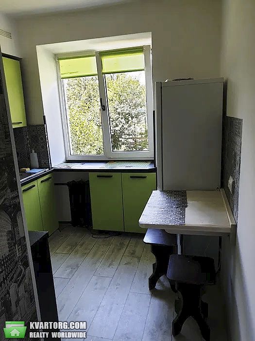 Rent out 2-room apartment. Львов, Роксоляни — photo 1