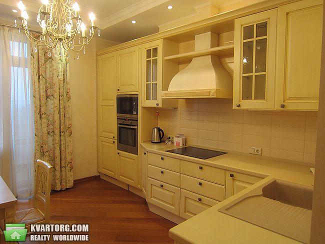 Rent out 1-room apartment. Киев, Московская — photo 1
