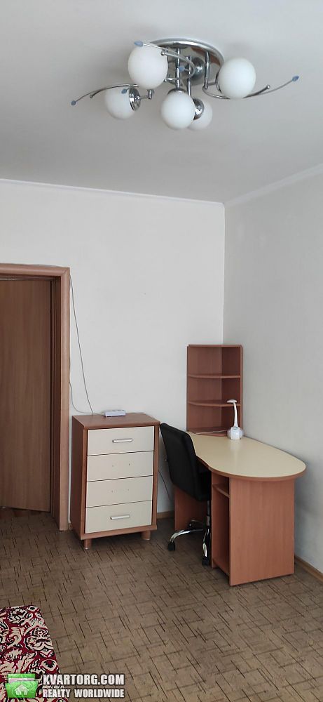 Sell 2-room apartment. Киев,  Салютная — photo 4