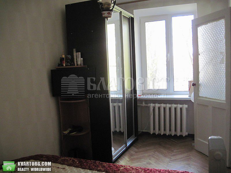 Sell 2-room apartment. Киев,  Никольско-Ботаническая — photo 2