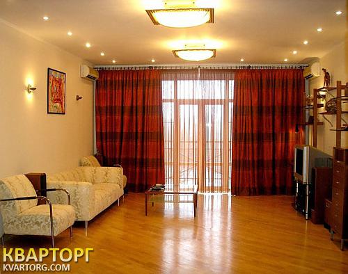 Rent out 2-room apartment. Киев,  Гусовского — photo 2