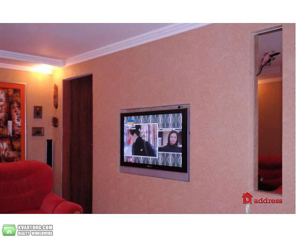 Sell 2-room apartment. Киев, ул. Набережно-Луговая 3а — photo 4