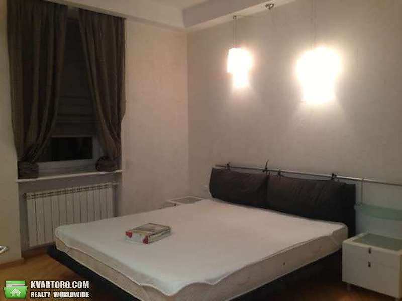 Rent out 3-room apartment. Киев,  Кловский спуск — photo 3