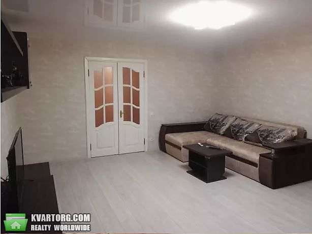 Rent out 2-room apartment. Киев,  Декабристов — photo 2