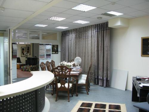 Rent out office. Киев, Богдана Хмельницкого — photo 1