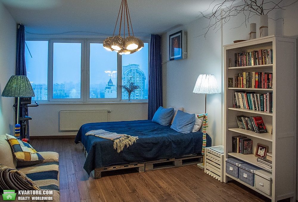 Sell 1-room apartment. Киев,  Вышгородская — photo 3