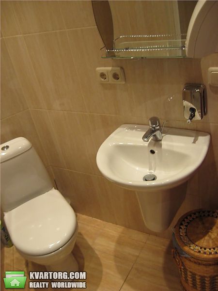 Rent out office. Киев, Жилянская — photo 6