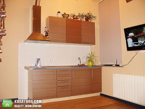 Rent out 1-room apartment. Киев,  Мазепы — photo 2