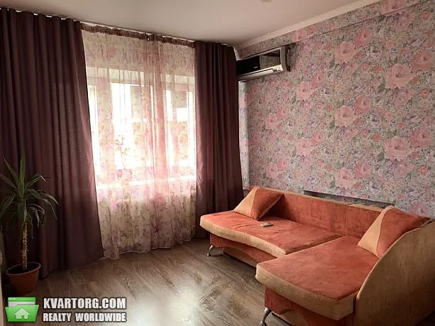 Rent out 2-room apartment. Киев,  Набережно-Корчеватская — photo 2