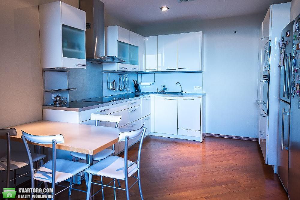 Rent out 4-room apartment. Киев,  Клиническая — photo 4