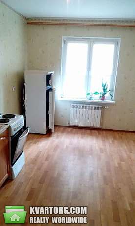 Rent out 2-room apartment. Киев,  Чавдар — photo 1