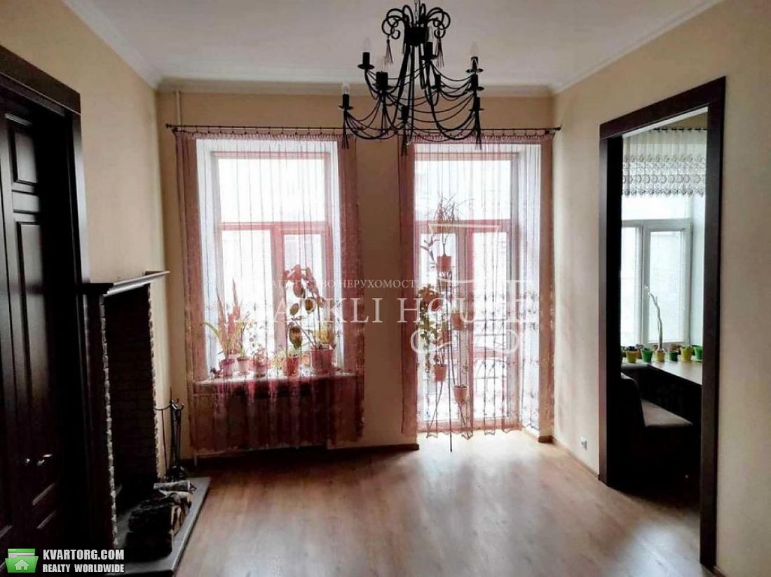 Rent out 3-room apartment. Киев,  Набережно-Крещатикская — photo 1