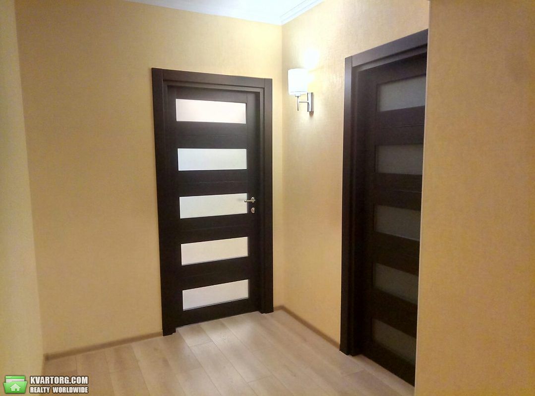 Sell 3-room apartment. Днепропетровск, маршала судца — photo 1
