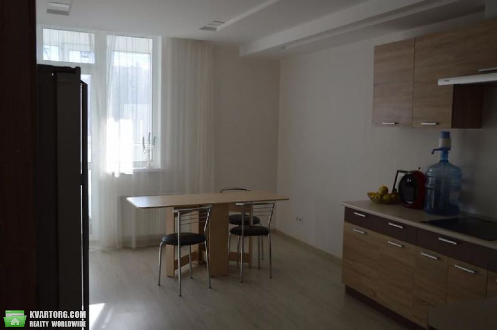 Sell 3-room apartment. Киев,  Трутенко — photo 8