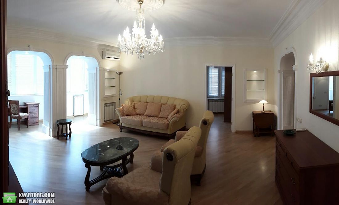 Rent out 3-room apartment. Киев,  Богдана Хмельницкого — photo 1
