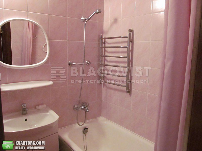 Rent out 2-room apartment. Киев,  Леси Украинки бул — photo 9