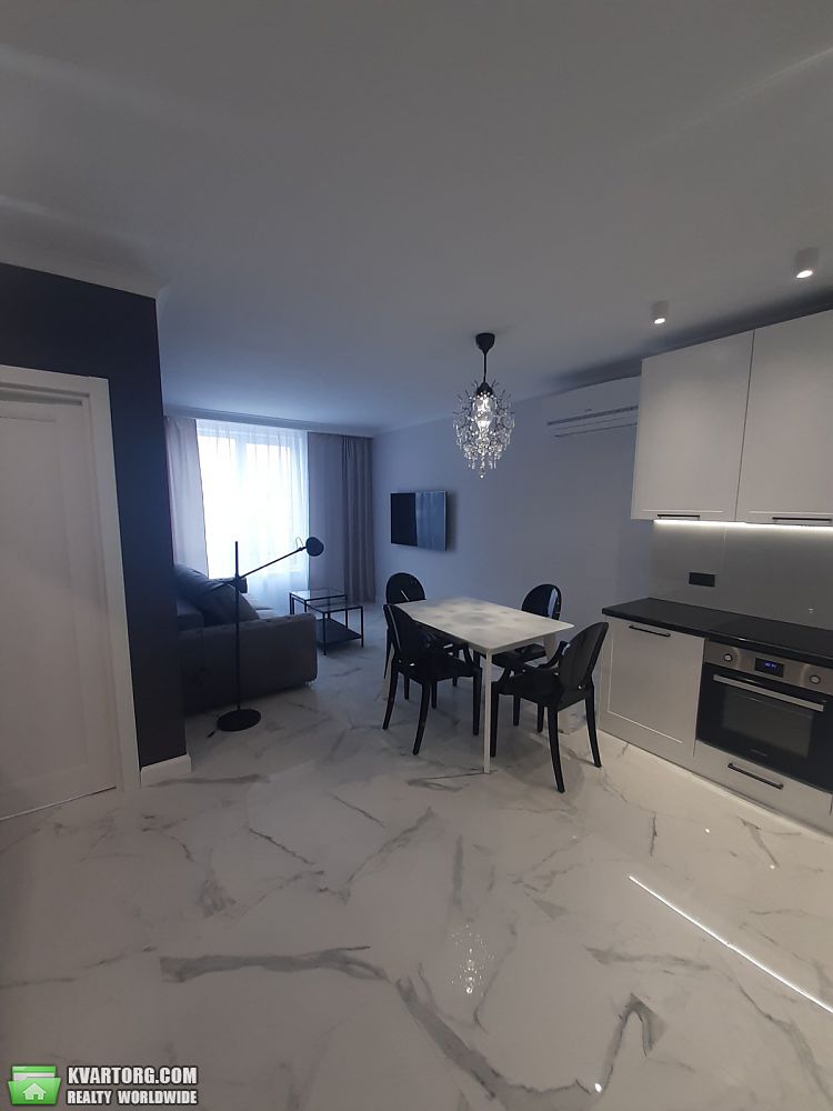 Rent out 1-room apartment. Львов, Замарстинівська — photo 2
