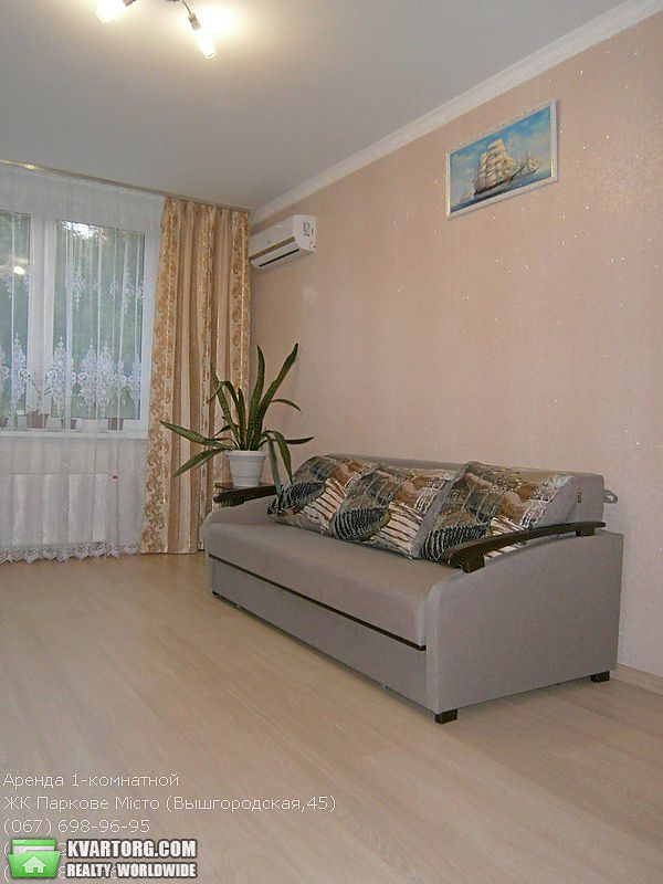 Rent out 1-room apartment. Киев,  Вышгородская — photo 2