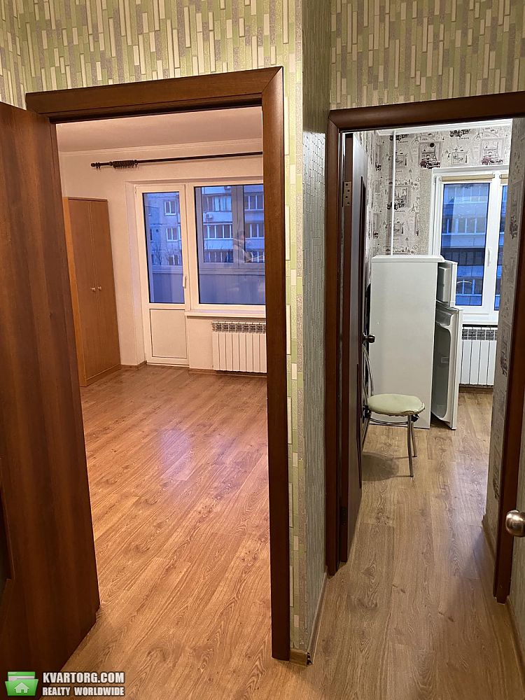 Rent out 1-room apartment. Киев, Луценко — photo 3
