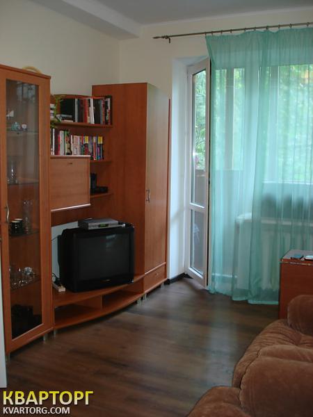 Rent out 2-room apartment. Киев, Немировича-Данченка ул. — photo 4