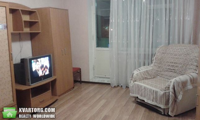 Rent out 1-room apartment. Киев,  Зодчих — photo 1