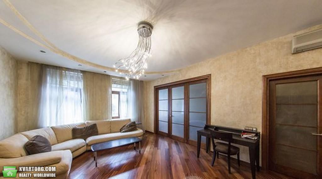 Rent out 4-room apartment. Киев,  Богдана Хмельницкого — photo 1