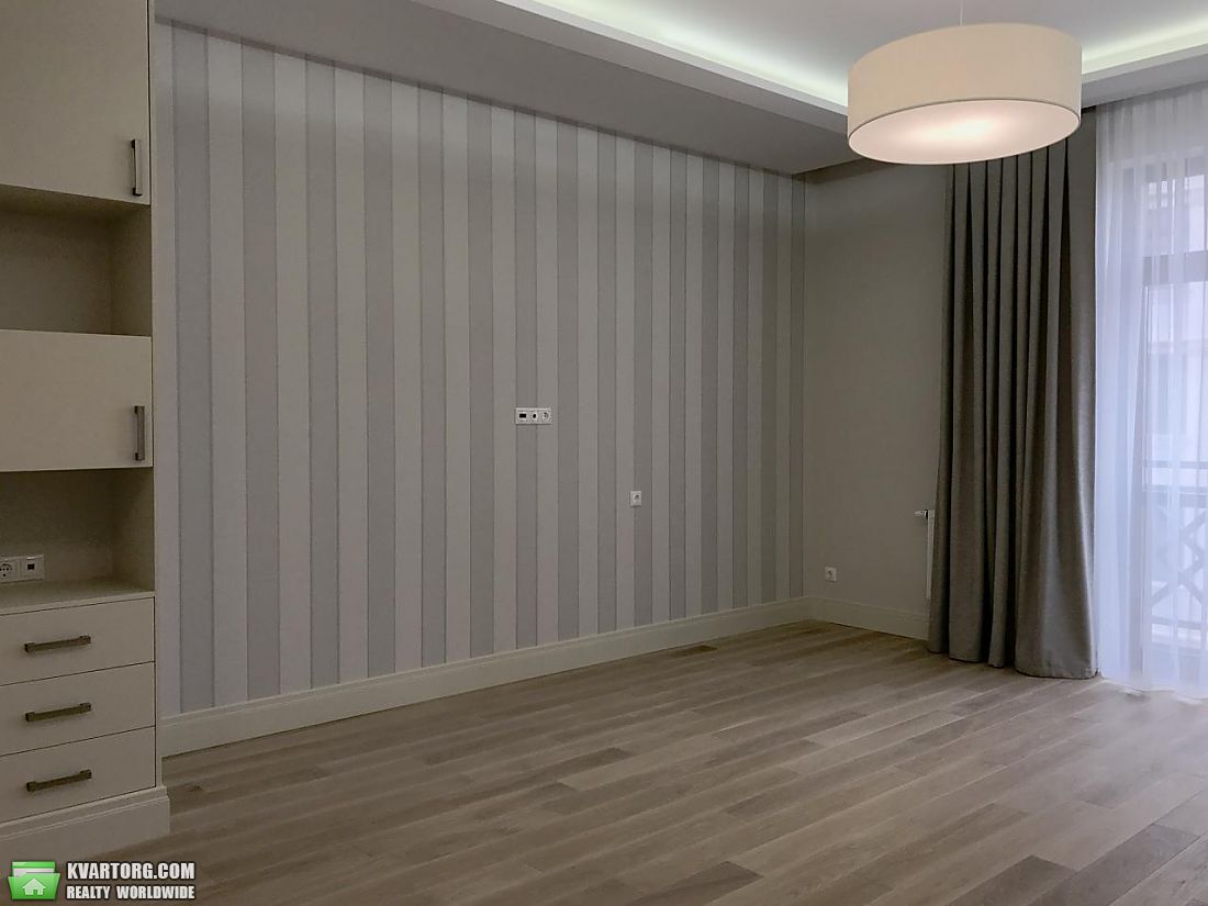 Rent out 3-room apartment. Киев,  Пирогова — photo 4