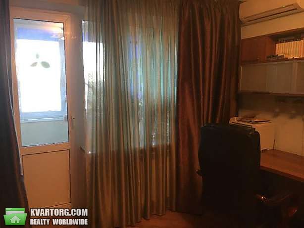 Sell 2-room apartment. Киев,  Курская — photo 2