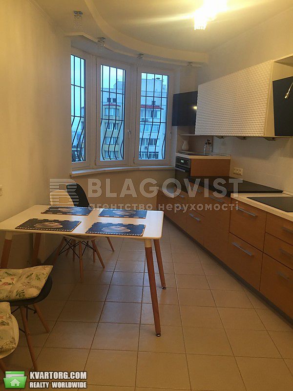 Rent out 3-room apartment. Киев,  Луначарского — photo 7