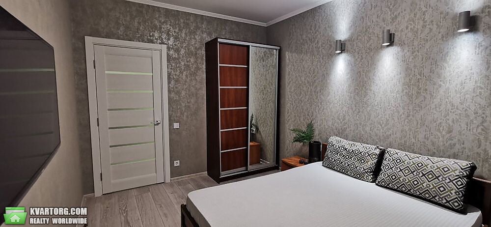 Rent out 2-room apartment. Киев,  Завальная — photo 3