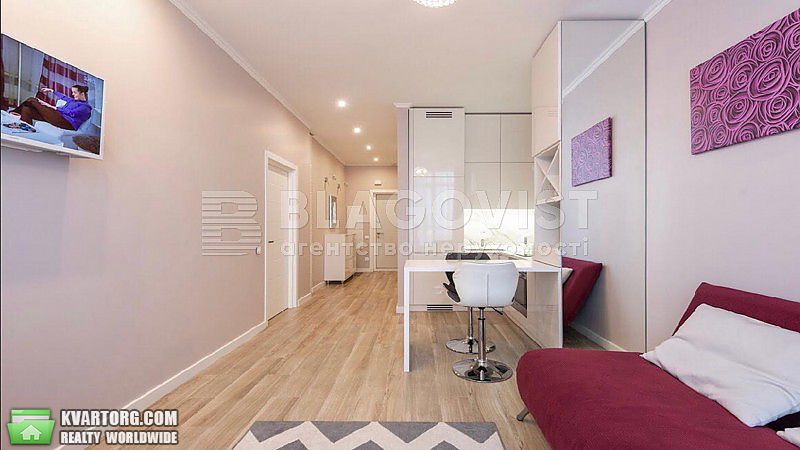 Rent out 2-room apartment. Киев, маккейна джона — photo 10