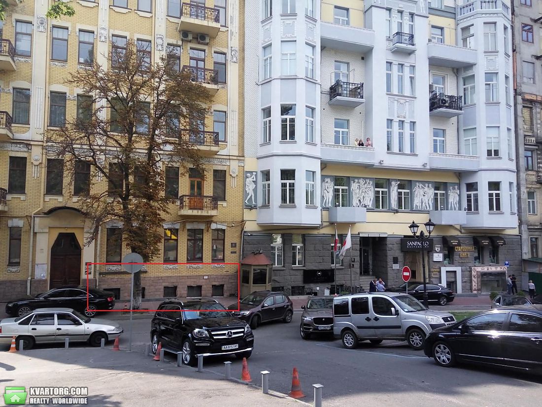 Rent out shop. Киев,  Музейный пер — photo 2