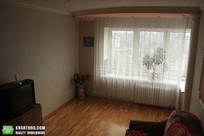 Sell 1-room apartment. Киев,  Российская — photo 2