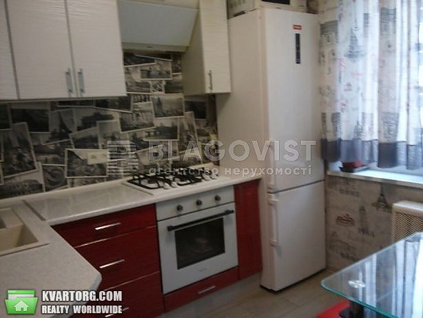 Rent out 2-room apartment. Киев,  Гайдай — photo 3