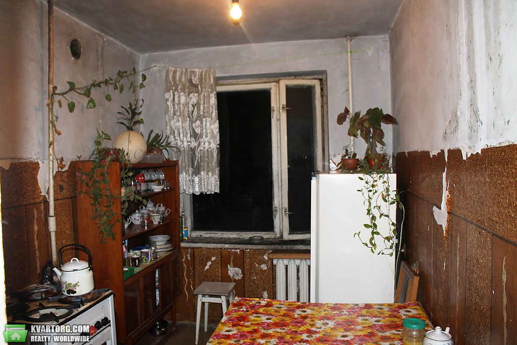 Sell 3-room apartment. Днепропетровск, Набережная Победы — photo 1