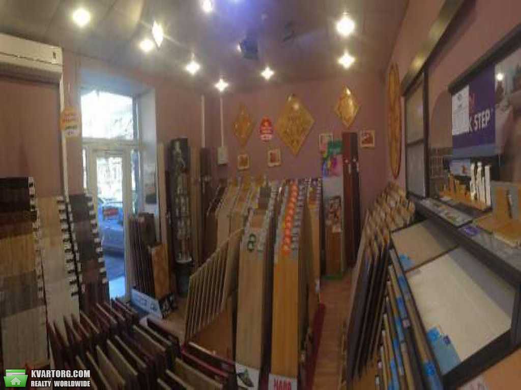 Rent out shop. Киев,  Жилянская — photo 3