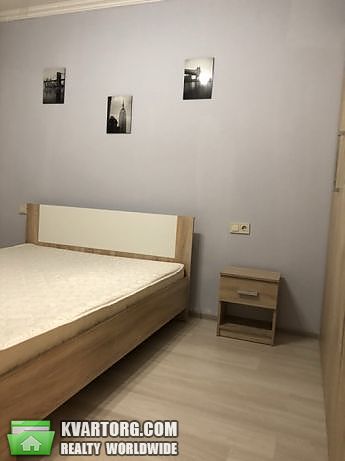 Rent out 3-room apartment. Киев,  Герцена — photo 4