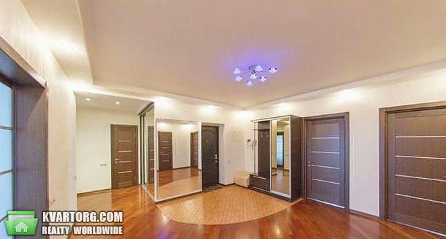 Rent out 3-room apartment. Киев, Бориспольская — photo 1