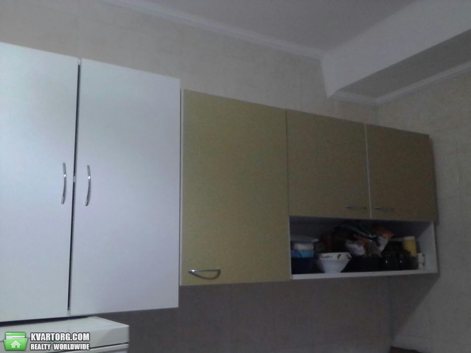 Sell 2-room apartment. Киев,  Серова — photo 2